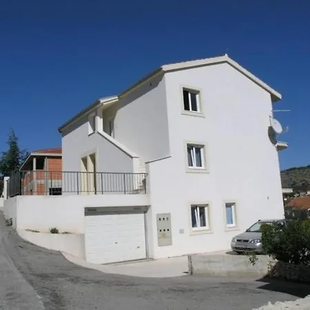 公寓 In Okrug Gornji With Sea View, Terrace, Air Conditioning, Wifi 5069-1