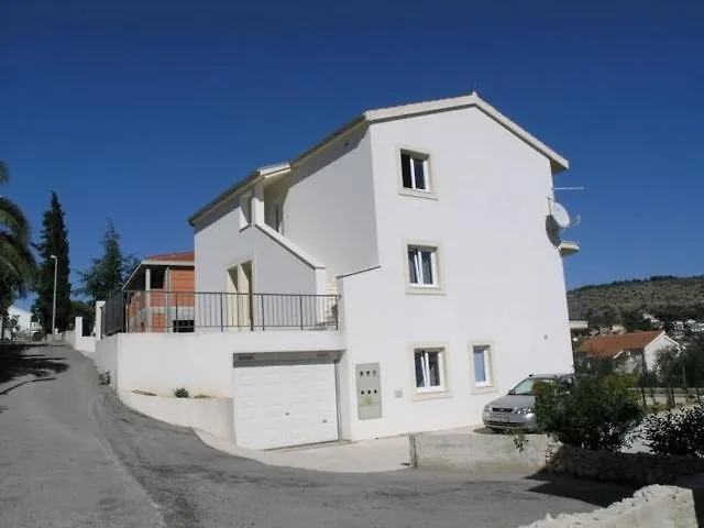 Apartament In Okrug Gornji With Sea View, Terrace, Air Conditioning, Wifi 5069-1